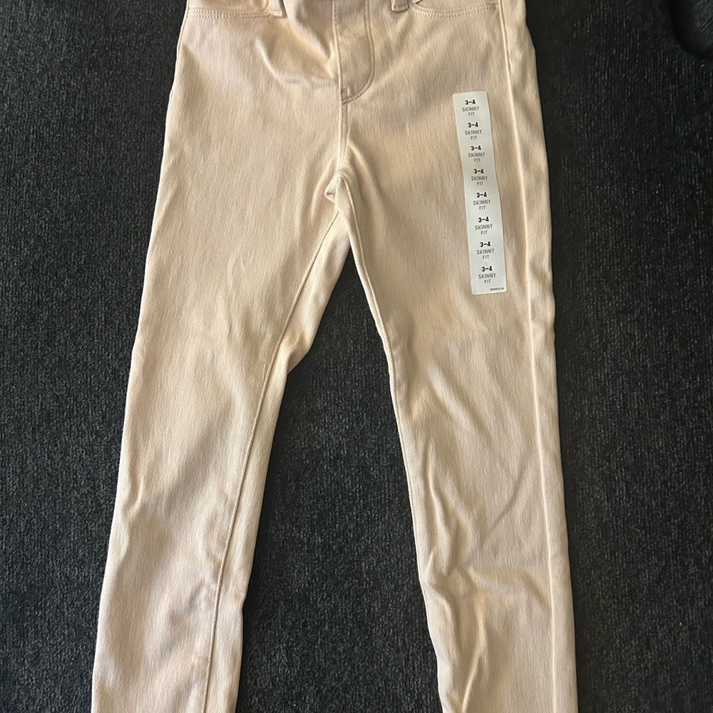 Uniqlo Cream Jeggings Smooth Full-Length Design